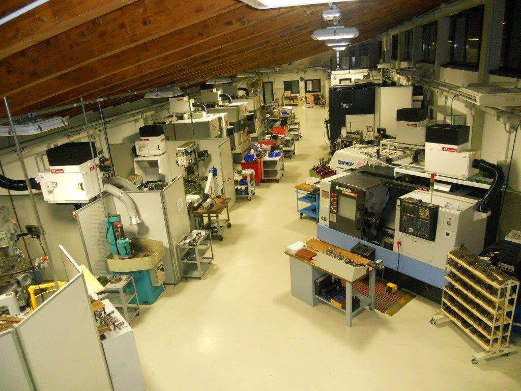 AR Filtrazioni | Aspiratori nebbie oleose torni auto apprendimento COMEV